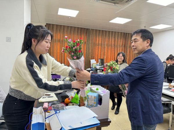 [图文]狮子会游戏集团开展 “三·八”国际劳动妇女节系列运动-狮子会游戏新闻